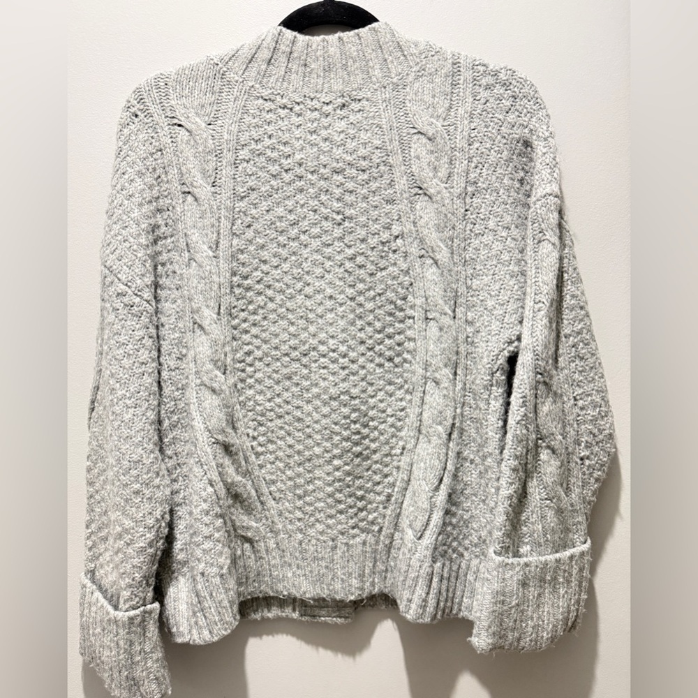 Abercrombie & Finch Cable Knit Sweater - Picture 3 of 4